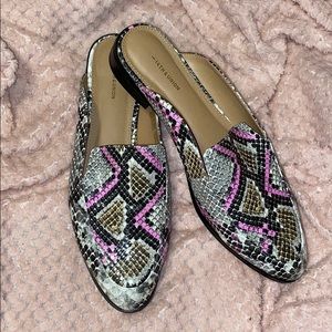 *NEVER WORN* Snakeskin Mules